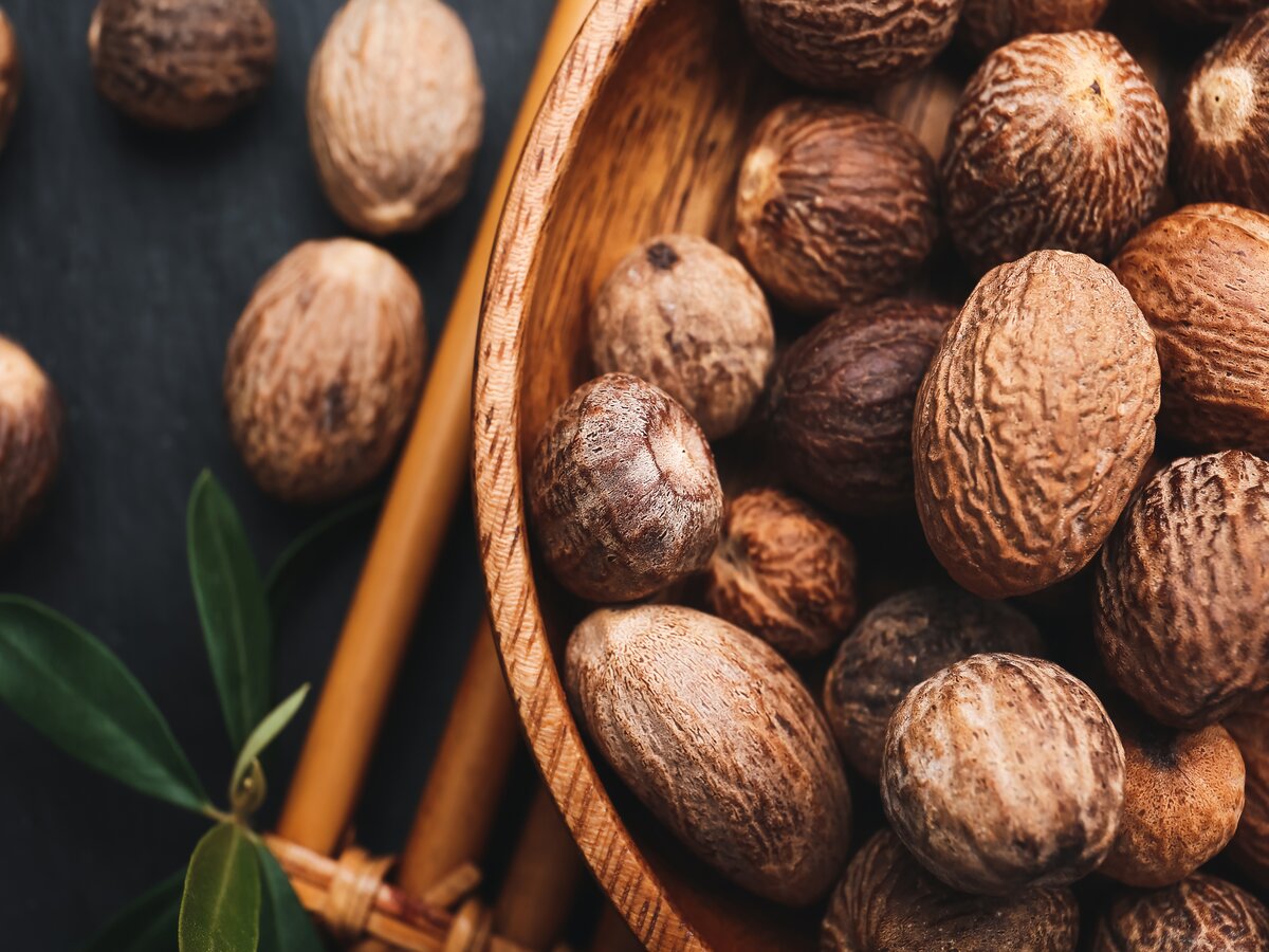 What Is Shea Butter & Its Benefits and Uses For Our Skin and More?